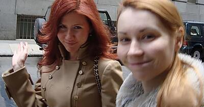 Fotografia care ridică semne de întrebare/Amanta rusoaică a lui Bill Gates, surprinsă alături de o spioană a Kremlinului