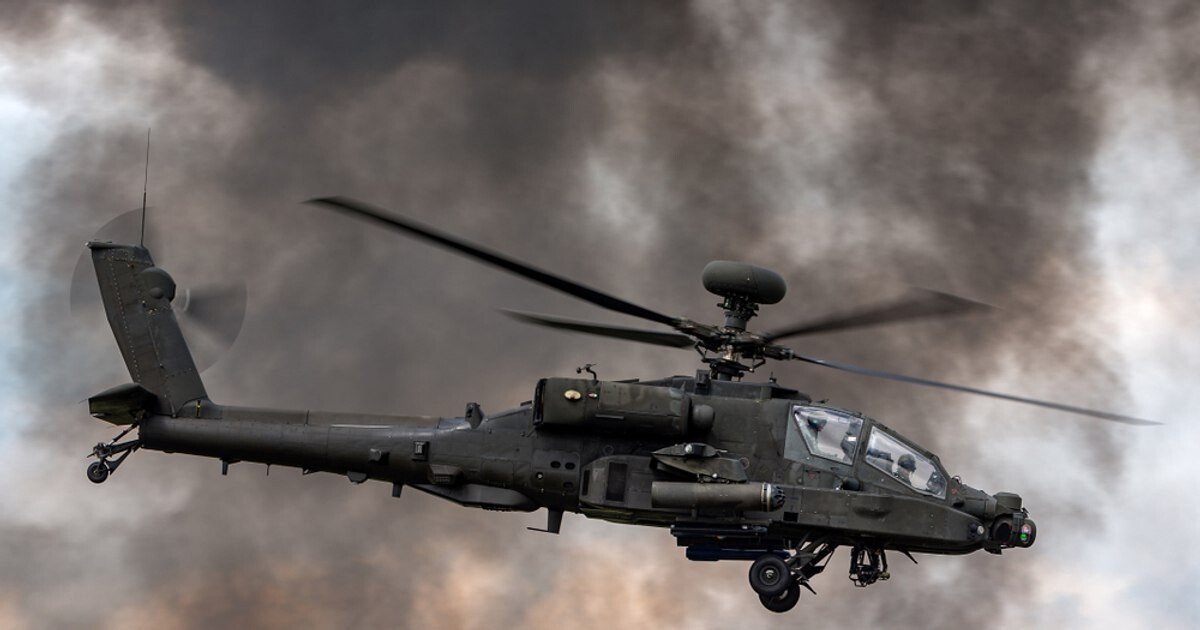 Un elicopter american Apache s-a prăbușit în Strâmtoarea Ormuz. Trump a confirmat că piloţii „sunt bine”