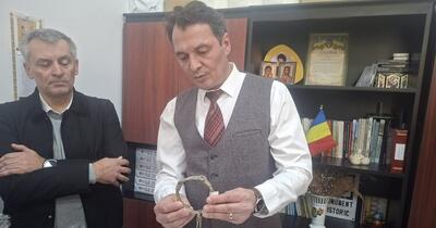 Comoară dacică descoperită în nordul extrem al României. Printre obiectele găsite se află și patru brățări dacice cu un element rar întâlnit  