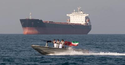 Nave „fantomă” în Strâmtoarea Ormuz: tactici de evitare a blocadei americane amplifică haosul din regiune