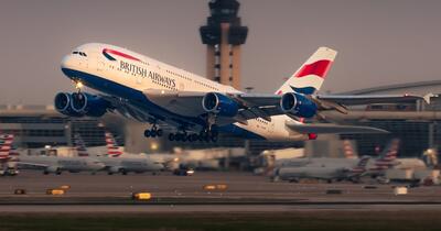 Cadavrul unei femei care murise la bordul unui avion, transportat timp de 13 ore alături de călători. Pilotul a refuzat să se întoarcă pe aeroport