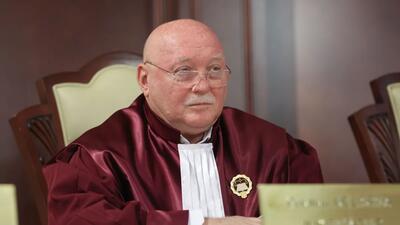 „Dar de ce vă interesează? Am fost la un eveniment privat” / Judecătorul CCR Cristian Deliorga, pus de PSD, a zburat cu un avion privat de lux