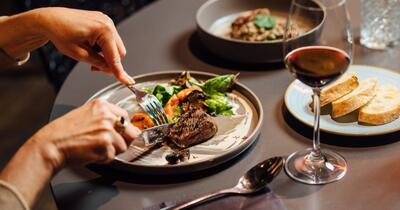 Inteligența artificială, aliatul restaurantelor în lupta cu risipa și costurile
