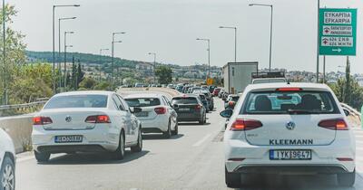 Grecia impune reguli stricte pentru șoferi: greșelile la volan care vă pot transforma vacanța într-un coșmar și vă pot lăsa fără permis