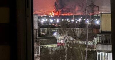 Atacuri ale ucrainenilor în Rusia. O uzină și o rafinărie strategice au fost vizate. Mai multe persoane rănite