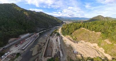 Construcțiile uriașe de pe Autostrada A1 care schimbă Valea Oltului. Cum avansează lucrările la pasajul pentru urși și tuneluri