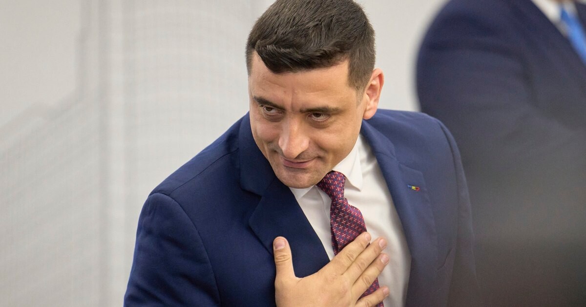 Apariție surpriză a lui George Simion la hotelul unde PSD decide soarta guvernării. Liderul AUR spune că este „naș la un botez”. Reacția lui Grindeanu