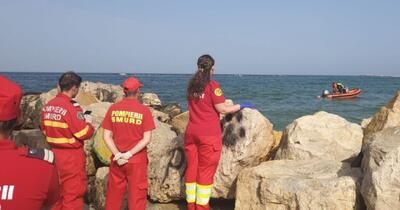 Intervenție de urgență în Mamaia: O fetiță de 11 ani, scoasă inconștientă din valuri