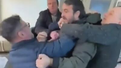 „Bă, tu mă faci pe mine borfaș? Mi-am dat viața pentru partid”/Bătaie în AUR