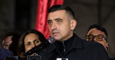 AUR: România fără premier până pe 21 septembrie. Simion cere alegeri anticipate