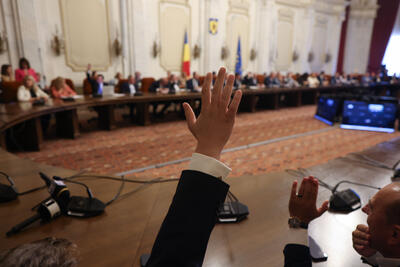 Cabinetul Mureșan, la a doua zi de audieri după un debut marcat de respingeri