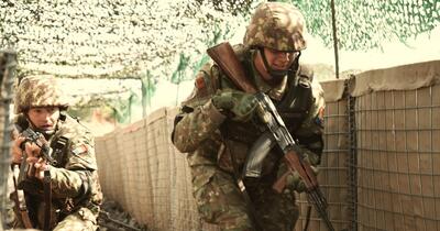 România va produce „cea mai modernă armă de asalt din lume”: Cugir, noul centru al industriei de apărare