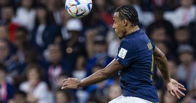 Decizie istorică luată de IFAB: accesoriile revin pe terenurile de fotbal