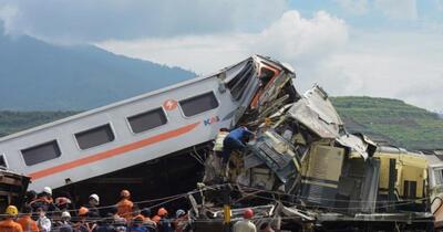 Tragedie în Indonezia: cel puțin 14 oameni au murit într-un accident feroviar