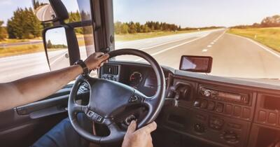 Șoferii, în alertă: Amenzi false prin SMS, escrocii se dau drept Ministerul Transporturilor