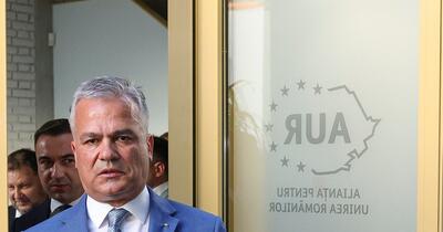 Efectele eșecului guvernului Veștea. Analiștii avertizează asupra unui scenariu extrem de riscant pentru președintele Nicușor Dan