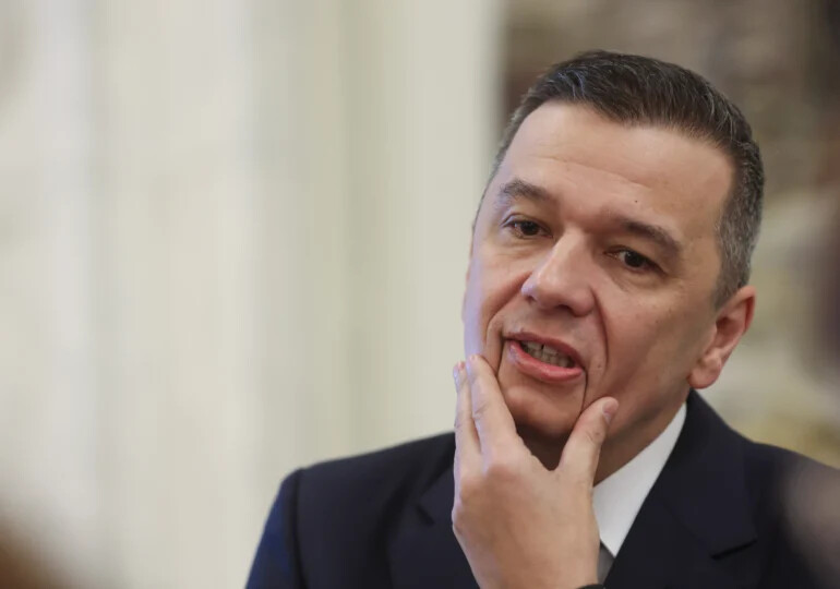„Acum două luni fugea de funcția de premier, acum și-o dorește. A dus PSD la 13%”