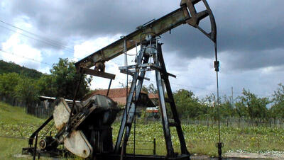 Foarte interesante amănunte...Majoritatea românilor e convinsă în mod fals că „avem petrol şi gaz”