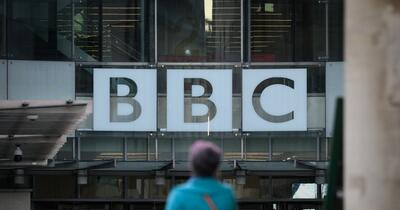 BBC urmează să dea afară 2.000 de angajaţi. Este cel mai mare val de concedieri, înainte de procesul cu Donald Trump