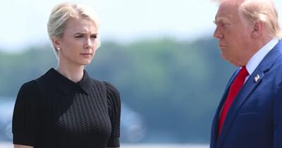 Donald Trump le-a dăruit câte 45.000 de dolari unor colaboratoare de la Casa Albă