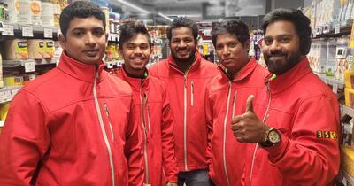 Guvernul vrea o platformă unică pentru muncitorii străini. Angajatorii vor plăti garanții pentru repatriere și nu vor mai putea percepe taxe lucrătorilor