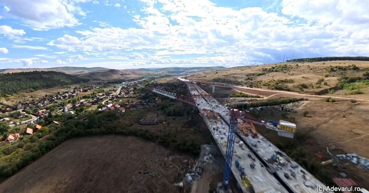 Viaductul de la Nădășelu, ridicat în timp record peste cimitirul din sat