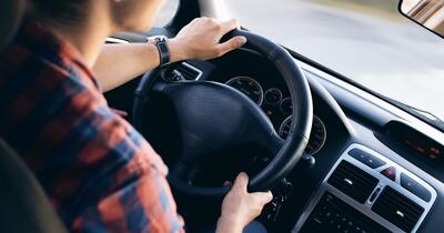 Restricții pentru șoferii începători: proiect de lege vizează vehiculele puternice
