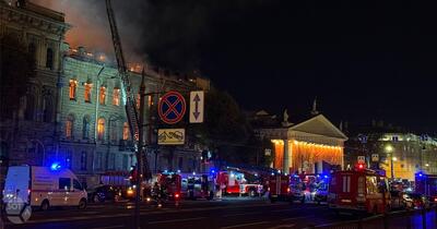 Conacul istoric al unui miliardar rus a fost mistuit de un incendiu violent