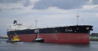 Iranul a atacat cu drone un petrolier gigant kuweitian în largul coastei Dubaiului. Sunt deversări de petrol în apele din jur