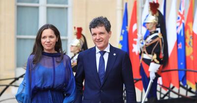 Apariția Mirabelei Grădinaru la Palatul Élysée, între elogii și controverse