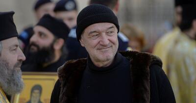 Gigi Becali, donație de 3 milioane de dolari cash la Athos: A „eliberat” călugării români