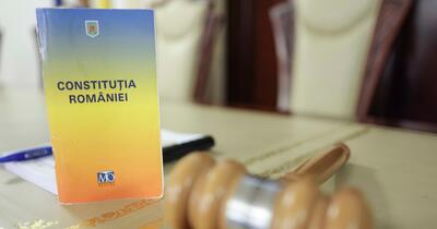„Curtea nu dă consultaţii”. Foști judecători CCR explică în ce condiții poate fi sesizată instituția în criza guvernamentală