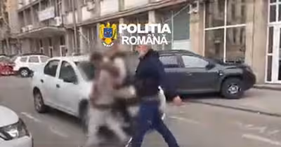 Bărbat reținut în București după ce ar fi agresat sexual o tânără și ar fi încercat să-i fure telefonul