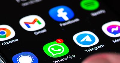 WhatsApp lansează abonamentul Plus: ce funcții noi primesc utilizatorii care plătesc