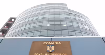 Cât câștigă, de fapt, judecătorii din România: de ce susține CSM că debutanții sunt plătiți sub media UE