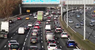 Noi camere AI instalate într-un comitat din Marea Britanie detectează instant dacă nu porți centura sau folosești telefonul