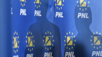 Criză în PNL/Barca lui Bolojan cam ia apă/Ce organizații și-au anunțat susținerea pentru Adrian Veștea