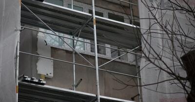 Anveloparea termică poate masca problemele structurale ale blocurilor. „Dacă miezul clădirii este slab, la un cutremur serios nu va rezista