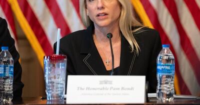 Trump intenționează să o demită pe Pam Bondi. Președintele nu e mulțumit de modul cum a gestionat procurorul general dosarele Epstein