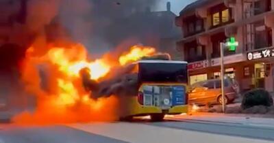 Morţi şi răniţi în explozia unui autobuz local în vestul Elveţiei. Martorii vorbesc că tragedia a fost provocată de un bărbat care s-a autoincendiat
