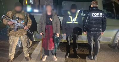 Deghizat într-o pensionară de 72 de ani. Cum a încercat un tânăr ucrainean să ajungă ilegal în Republica Moldova