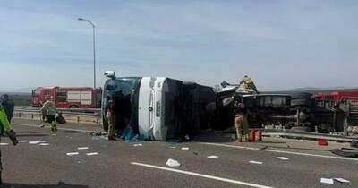 Tragedie pe o autostradă din Turcia: 11 morți într-un impact devastator