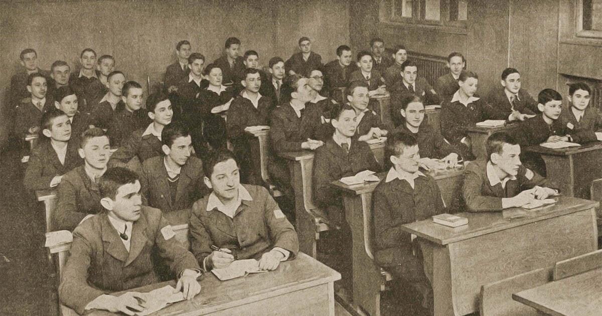 Bacalaureatul, între „tortură sufletească” și poarta spre universitate: o privire în trecutul examenului de maturitate