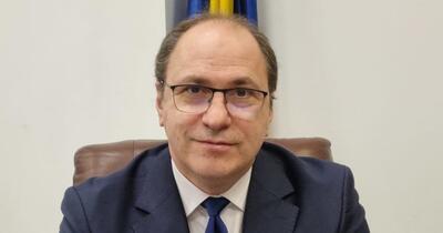 Fiul ministrului Educației învață într-o clasă supraaglomerată, peste limita legii