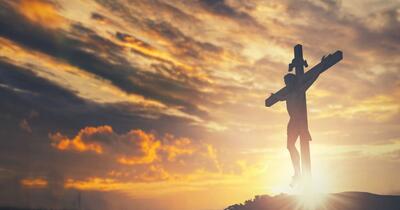  Tradiții în Vinerea Mare. Ce se face și ce nu. Până când se ține post negru