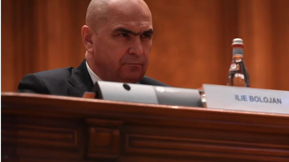 „Vrei să ne duci în junk?”/Rareș Bogdan: Modelul economic al lui Bolojan, o „rețetă toxică” ce duce la dezastru