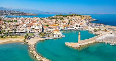 Restricții pentru femei impuse din această vară în Grecia. Reguli noi, cu amenzi de până la 3.000 de euro 