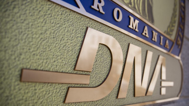 Percheziții DNA la o firmă administrată  de fratele șefului CCIR