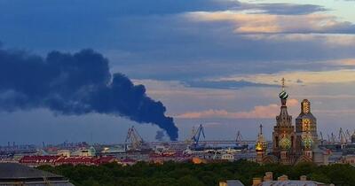 Ucraina a atacat terminalul petrolier din Sankt Petersburg chiar în deschiderea forumului economic unde este așteptat Putin