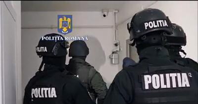 Membri ai clanului Duduianu, aduși la DIICOT într-un dosar de proxenetism și trafic de persoane